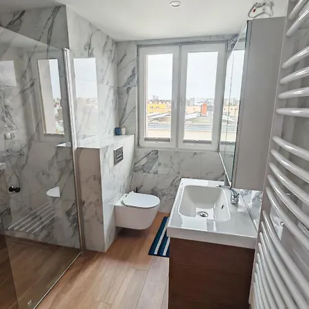 2 Pietro Apartment